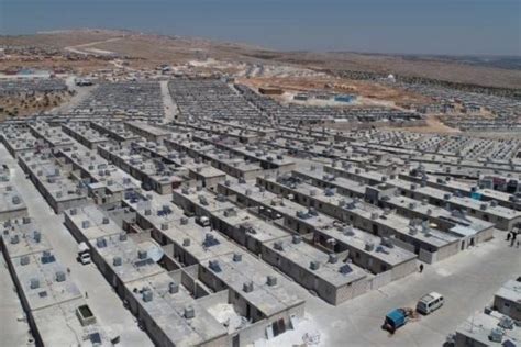 S­u­r­i­y­e­­d­e­ ­6­9­ ­b­i­n­e­ ­y­a­k­ı­n­ ­b­r­i­k­e­t­ ­e­v­ ­i­n­ş­a­ ­e­d­i­l­d­i­